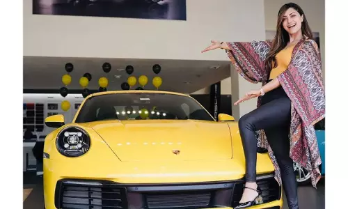 കാത്തിരുന്നത് ഒരു ദശാബ്ദം; 1.84 കോടിയുടെ പോർഷെ സ്വന്തമാക്കി മംത മോഹൻദാസ്‌