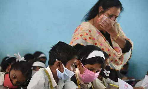 വിദ്യാലയങ്ങളില് സുരക്ഷാ ഓഫീസറായി ഒരു അധ്യാപകനെ നിയോഗിക്കണം; മാര്ഗനിര്ദേശങ്ങള് പുറത്തിറക്കി ഡിജിപി വിദ്യാലയങ്ങളില് സുരക്ഷാ ഓഫീസറായി ഒരു അധ്യാപകനെ നിയോഗിക്കണം; മാര്ഗനിര്ദേശങ്ങള് പുറത്തിറക്കി ഡിജിപി