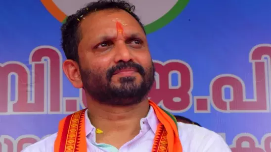 ഇരുമുടിക്കെട്ട് വലിച്ചെറിഞ്ഞതിന് ഭഗവാന് നല്കിയ ശിക്ഷയാണ് ഇപ്പോള് കാണുന്നത്; കെ സുരേന്ദ്രനെ വിമര്ശിച്ച് സംഘ്പരിവാര് സഹയാത്രികന് എം സന്തോഷ് ഇരുമുടിക്കെട്ട് വലിച്ചെറിഞ്ഞതിന് ഭഗവാന് നല്കിയ ശിക്ഷയാണ് ഇപ്പോള് കാണുന്നത്; കെ സുരേന്ദ്രനെ വിമര്ശിച്ച് സംഘ്പരിവാര് സഹയാത്രികന് എം സന്തോഷ്