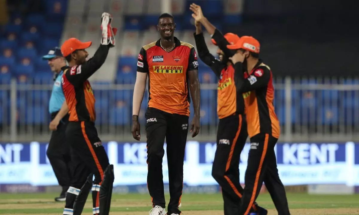 പഞ്ചാബിനെ എറിഞ്ഞിട്ടു; ഹൈദരാബാദിന് 126 റണ്‍സ് വിജയലക്ഷ്യം