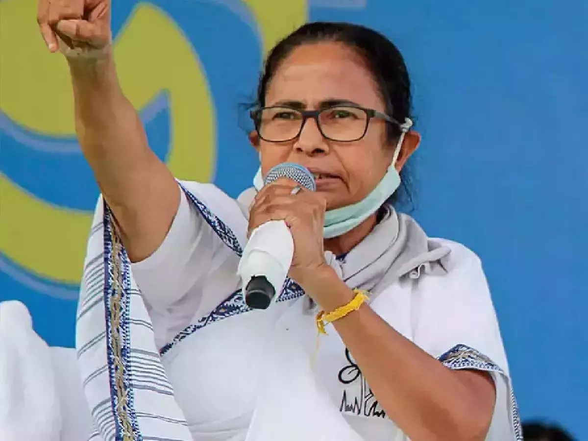 എല്ലാക്കാലവും എന്നെ തടയാനാവില്ല ; കേന്ദ്ര സർക്കാരിനെതിരെ ആഞ്ഞടിച്ച് മമത