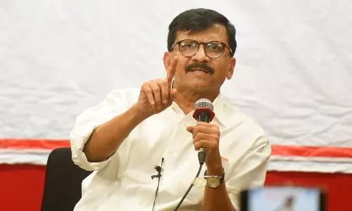 മഹാരാഷ്ട്രയിൽ തിയറ്റർ തുറക്കേണ്ടതില്ല, എന്റർടെയിൻമെന്റിന് ബി.ജെ.പിയുണ്ട്: ശിവസേന മഹാരാഷ്ട്രയിൽ തിയറ്റർ തുറക്കേണ്ടതില്ല, എന്റർടെയിൻമെന്റിന് ബി.ജെ.പിയുണ്ട്: ശിവസേന