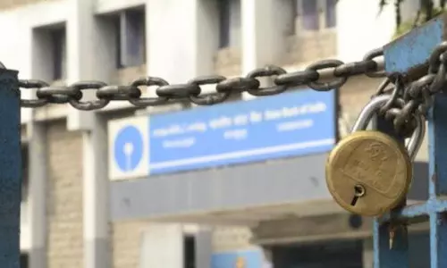 അടുത്ത മാസം ബാങ്കുകൾ പ്രവർത്തിക്കുക 10 ദിവസം മാത്രം! അവധിദിനങ്ങള്‍ അറിയാം