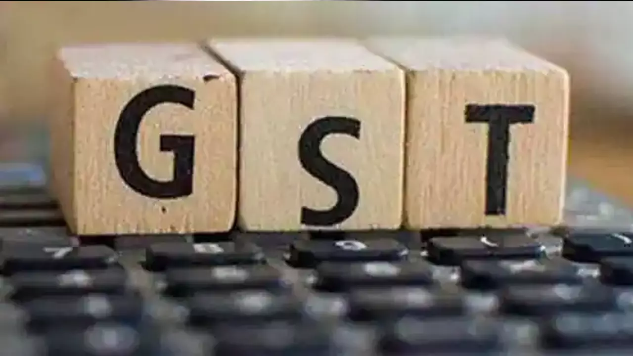ജിഎസ്ടി സ്ലാബുകൾ പരിഷ്‌കരിക്കാൻ കേന്ദ്രസർക്കാർ