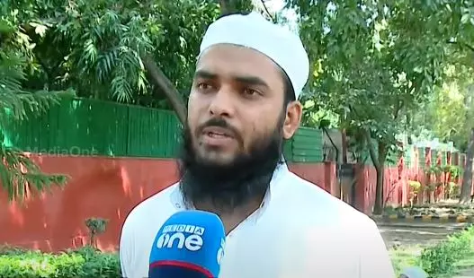 ഹിന്ദുത്വവാദികള്‍ ട്രെയിന്‍ യാത്രക്കിടെ കൊലപ്പെടുത്തിയ ജുനൈദിന്‍റെ സഹോദരൻ കോൺഗ്രസിലേക്ക്