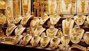 സ്വര്‍ണവില വീണ്ടും കുറഞ്ഞു, ഈ മാസത്തിലെ ഏറ്റവും കുറഞ്ഞ നിരക്കില്‍