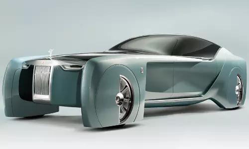 ലക്ഷ്വറിയുടെ രാജകുമാരന്റെ പുതിയ അവതാരം; ഇലക്ട്രിക് കാറുമായി  റോള്‍സ് റോയിസ്