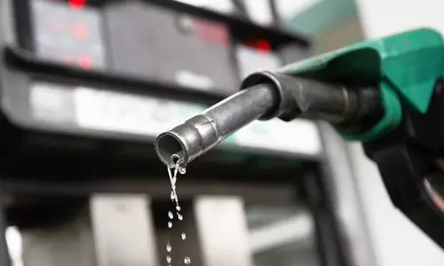 പെട്രോൾ-ഡീസൽ വില ഇനിയും കുതിക്കും; ക്രൂഡ് ഓയിൽ 80 ഡോളറിലേക്ക്