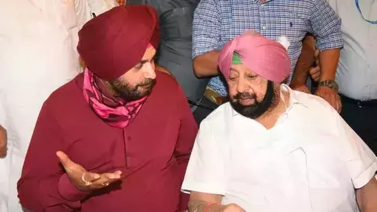 പോർവിളി, കൂട്ടരാജി; രാഷ്ട്രീയ പ്രതിസന്ധിയിൽ പഞ്ചാബ് കോൺഗ്രസ് പോർവിളി, കൂട്ടരാജി; രാഷ്ട്രീയ പ്രതിസന്ധിയിൽ പഞ്ചാബ് കോൺഗ്രസ്