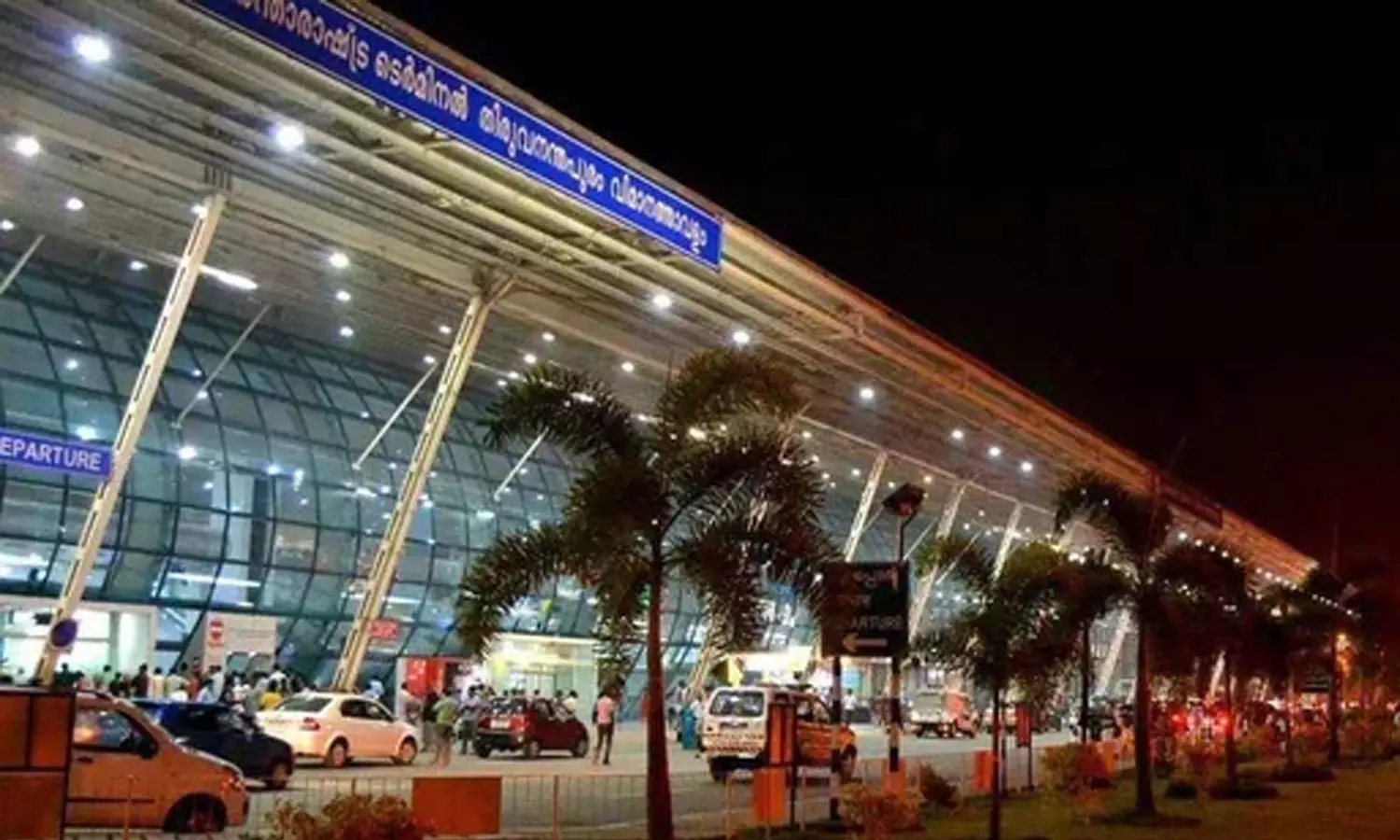 തിരുവനന്തപുരം വിമാനത്താവളത്തിലെ ആഭ്യന്തര ടെർമിനലിൽ നവീകരിച്ച ലോഞ്ച് തുറന്നു