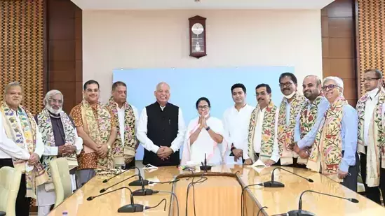 കോൺഗ്രസിന് തിരിച്ചടി: മുൻ ഗോവ മുഖ്യമന്ത്രി തൃണമൂലിൽ, വന്‍ വരവേല്‍പ്പ്