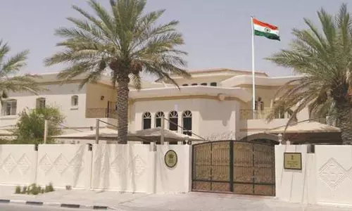 ഇന്ത്യയെക്കുറിച്ച് തെറ്റായ പ്രചാരണം, ജാഗ്രത പാലിക്കണമെന്ന് ഖത്തറിലെ പ്രവാസികളോട് ഇന്ത്യന്‍ എംബസി