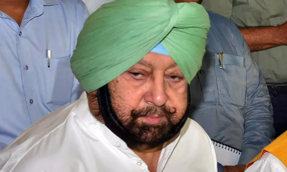 അമിത് ഷായെ കണ്ടു, ജി-23 നേതാക്കളെ കാണും; ക്യാപ്റ്റന്റെ നീക്കത്തിൽ പകച്ച് കോൺഗ്രസ് അമിത് ഷായെ കണ്ടു, ജി-23 നേതാക്കളെ കാണും; ക്യാപ്റ്റന്റെ നീക്കത്തിൽ പകച്ച് കോൺഗ്രസ്