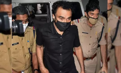 പുരാവസ്തു തട്ടിപ്പ് കേസിൽ അന്വേഷണം തുടരുന്നു; ഇന്ന് തെളിവെടുപ്പ് പുരാവസ്തു തട്ടിപ്പ് കേസിൽ അന്വേഷണം തുടരുന്നു; ഇന്ന് തെളിവെടുപ്പ്