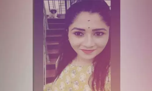 കന്നഡ നടി സൗജന്യയെ തൂങ്ങിമരിച്ച നിലയില് കണ്ടെത്തി കന്നഡ നടി സൗജന്യയെ തൂങ്ങിമരിച്ച നിലയില് കണ്ടെത്തി