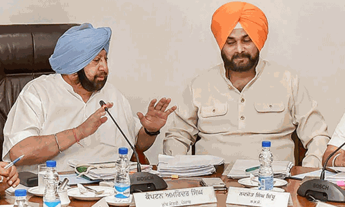 പഞ്ചാബ് പ്രതിസന്ധിക്കിടെ നേതാക്കളോട് പൊതു സംസാരം കുറക്കാനാവശ്യപ്പെട്ട്  കോൺഗ്രസ്