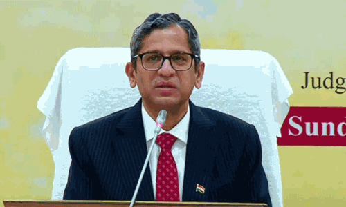 പൊലീസ് അതിക്രമങ്ങൾ അന്വേഷിക്കാൻ പ്രത്യേക സമിതിക്കായി സുപ്രീംകോടതി ചീഫ് ജസ്റ്റിസ്