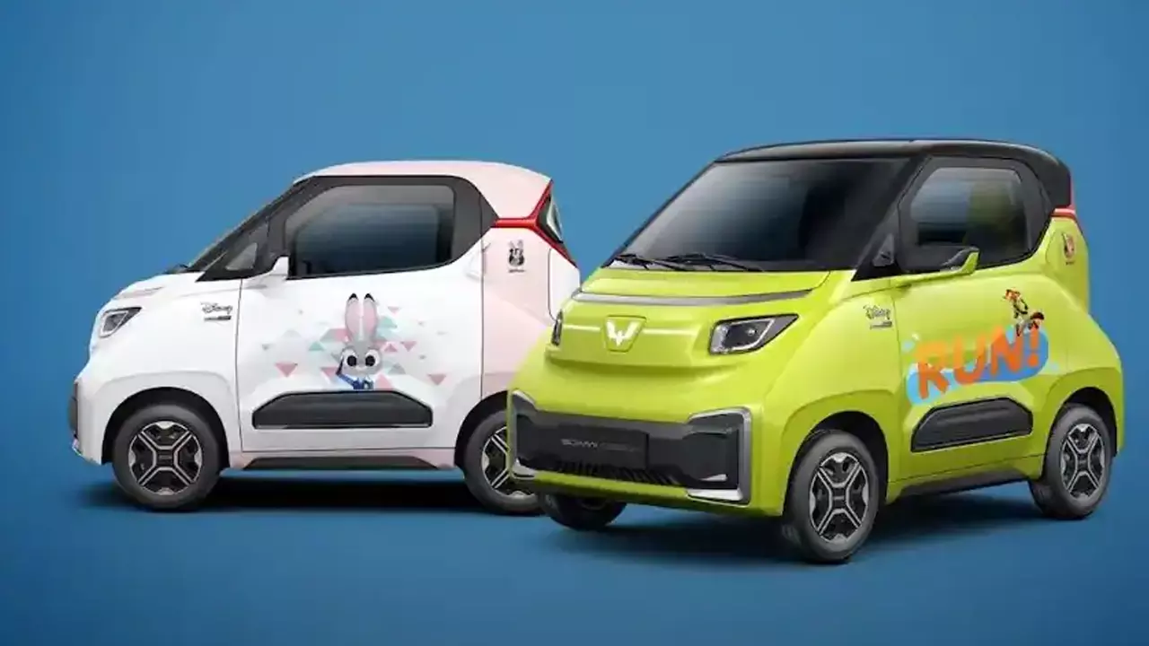 രണ്ടര ലക്ഷം മുടക്കൂ... വരുന്നു ഒറ്റച്ചാർജിൽ 300 കിലോമീറ്റർ ഓടുന്ന ഇലക്ട്രിക് നാനോ കാർ രണ്ടര ലക്ഷം മുടക്കൂ... വരുന്നു ഒറ്റച്ചാർജിൽ 300 കിലോമീറ്റർ ഓടുന്ന ഇലക്ട്രിക് നാനോ കാർ