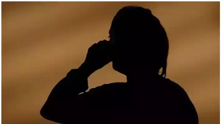 പരാതിക്കാരനായ പൊലീസുകാരൻ തന്നെ തെളിവുകൾ നശിപ്പിച്ചു; ഹണിട്രാപ് കേസിൽ വീണ്ടും ട്വിസ്റ്റ് പരാതിക്കാരനായ പൊലീസുകാരൻ തന്നെ തെളിവുകൾ നശിപ്പിച്ചു; ഹണിട്രാപ് കേസിൽ വീണ്ടും ട്വിസ്റ്റ്