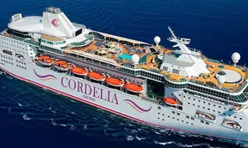 മുംബൈയിൽ ആഡംബരക്കപ്പലിൽ ലഹരിപ്പാർട്ടി; ബോളിവുഡ് മെഗാ സ്റ്റാറിന്‍റെ മകൻ അടക്കം കസ്റ്റഡിയിൽ