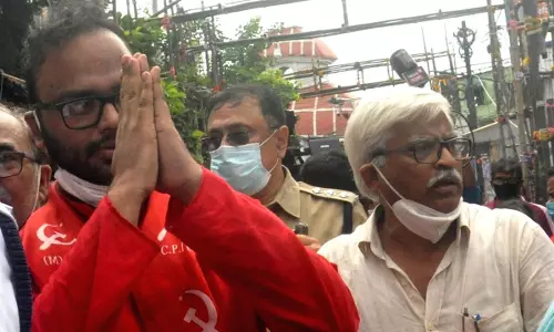 ഭവാനിപൂരിൽ പത്തിലൊന്ന് വോട്ടിലൊതുങ്ങി സി.പി.എം ഭവാനിപൂരിൽ പത്തിലൊന്ന് വോട്ടിലൊതുങ്ങി സി.പി.എം