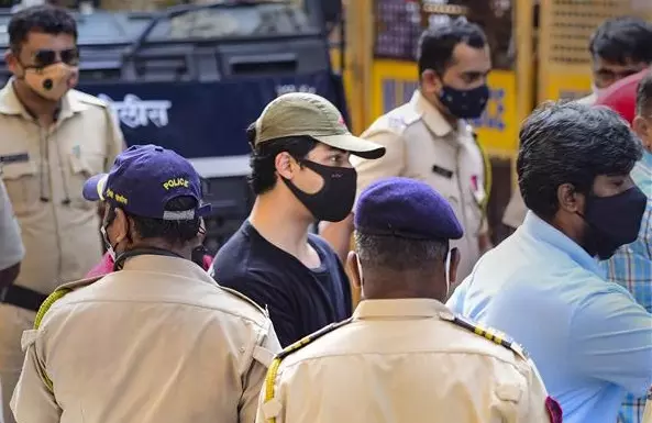 ആര്യൻ ഖാന് അന്താരാഷ്ട്ര മയക്കുമരുന്ന് റാക്കറ്റുമായി ബന്ധം; 11 വരെ കസ്റ്റഡിയിൽ വേണമെന്ന് എൻ.സി.ബി