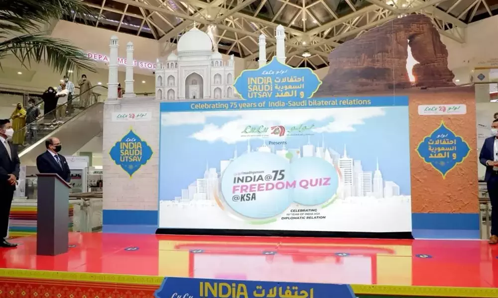 ഗൾഫ് മാധ്യമം സംഘടിപ്പിച്ച ക്വിസ് മത്സരം ഫൈനലിലേക്ക്; 12 പേർ യോഗ്യത നേടി ഗൾഫ് മാധ്യമം സംഘടിപ്പിച്ച ക്വിസ് മത്സരം ഫൈനലിലേക്ക്; 12 പേർ യോഗ്യത നേടി