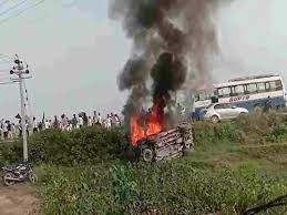 കാറിടിച്ച് കയറ്റി കർഷകർ കൊല്ലപ്പെട്ട സംഭവം: കേന്ദ്രമന്ത്രിയുടെ മകനും 14 പേർക്കുമെതിരെ കേസ്