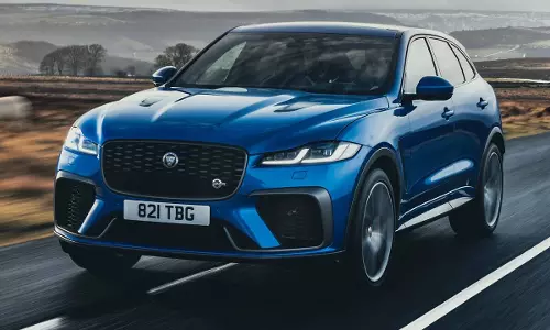 വില ഒന്നരക്കോടി, ജാഗ്വര്‍ എഫ്-പേസ് എസ്‌വിആര്‍ പെര്‍ഫോമന്‍സ് പതിപ്പ് ഇന്ത്യയിലെത്തി