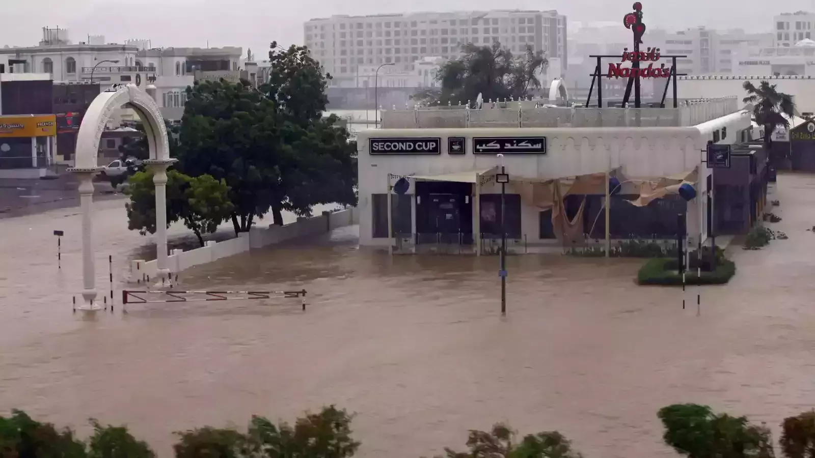 ഒമാനില് ഷഹീന് ചുഴലിക്കാറ്റിന്റെ നേരിട്ടുള്ള ആഘാതം അവസാനിച്ചതായി കാലാവസ്ഥ കേന്ദ്രം ഒമാനില് ഷഹീന് ചുഴലിക്കാറ്റിന്റെ നേരിട്ടുള്ള ആഘാതം അവസാനിച്ചതായി കാലാവസ്ഥ കേന്ദ്രം