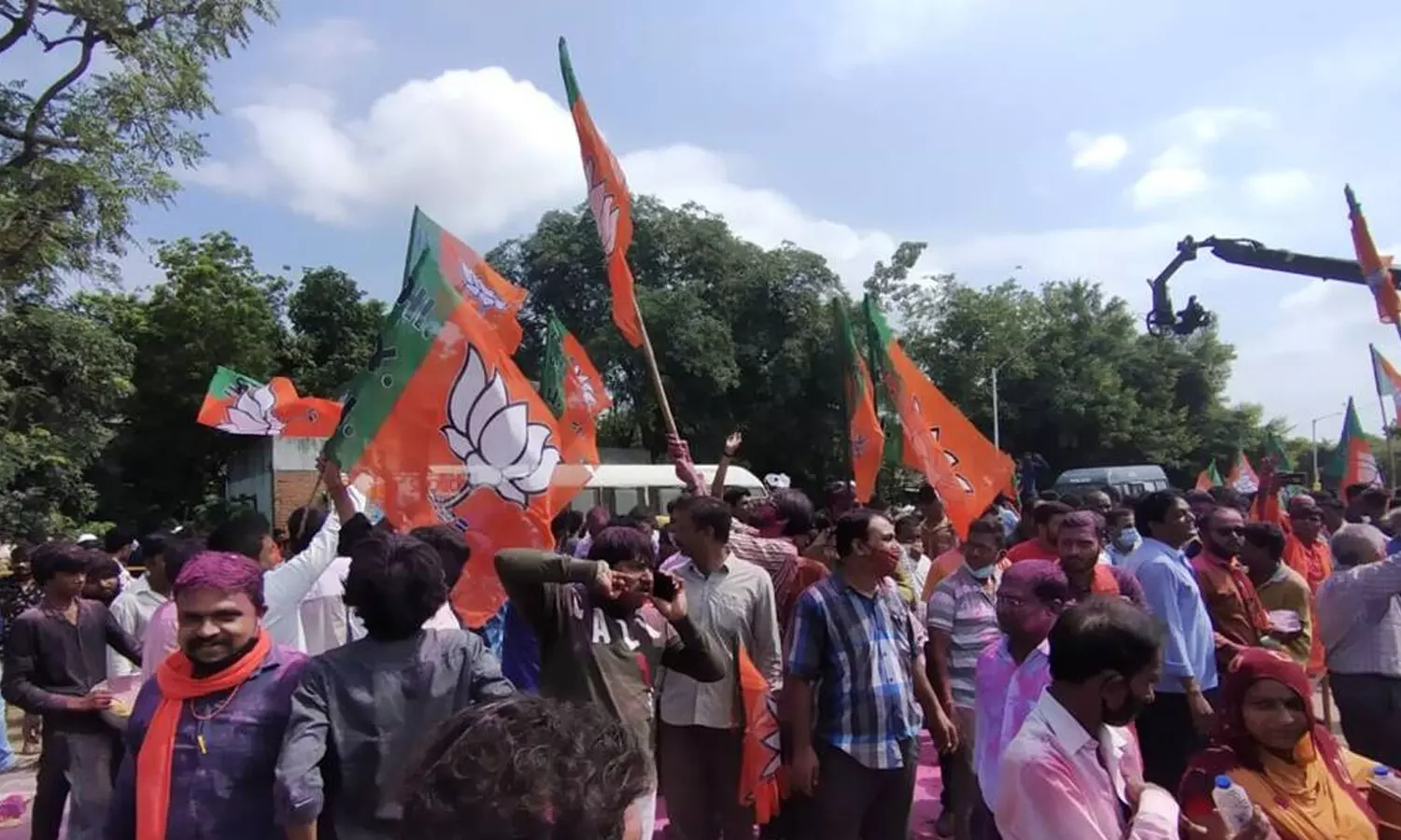 ഗാന്ധിനഗര് മുന്സിപ്പല് തെരഞ്ഞെടുപ്പ്: 41 സീറ്റുകളില് ബി.ജെ.പി; കോണ്ഗ്രസിന് രണ്ട് സീറ്റ് മാത്രം ഗാന്ധിനഗര് മുന്സിപ്പല് തെരഞ്ഞെടുപ്പ്: 41 സീറ്റുകളില് ബി.ജെ.പി; കോണ്ഗ്രസിന് രണ്ട് സീറ്റ് മാത്രം