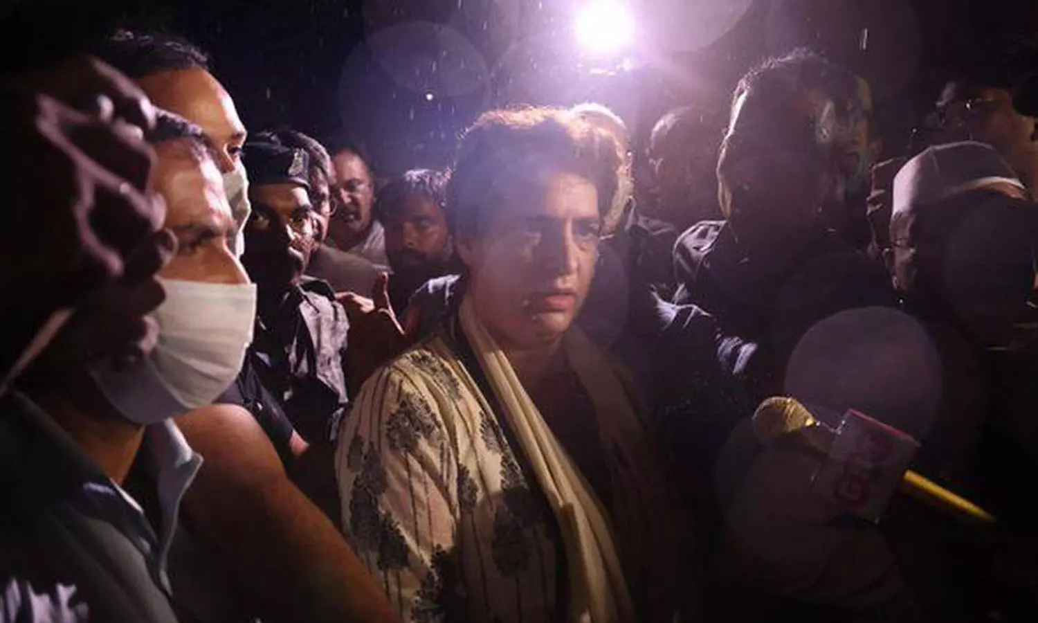 മന്ത്രി അജയ് മിശ്ര രാജിവെക്കും വരെ സമരം തുടരണമെന്ന് പ്രിയങ്ക മന്ത്രി അജയ് മിശ്ര രാജിവെക്കും വരെ സമരം തുടരണമെന്ന് പ്രിയങ്ക