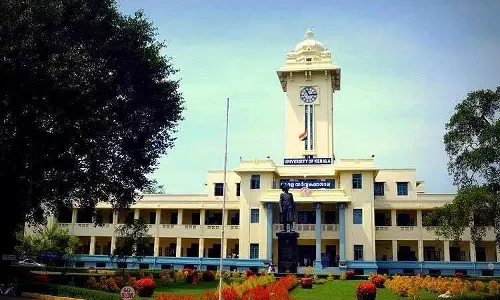 കേരള സർവകലാശാലയിലെ അധ്യാപക നിയമനങ്ങൾ ശരിവച്ച് ഹൈക്കോടതി കേരള സർവകലാശാലയിലെ അധ്യാപക നിയമനങ്ങൾ ശരിവച്ച് ഹൈക്കോടതി