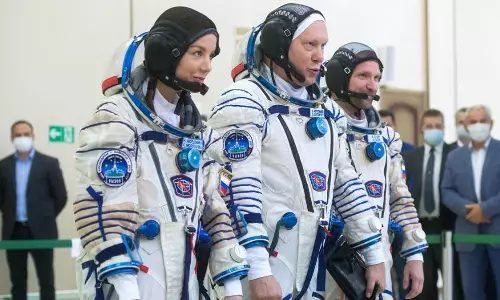 ബഹിരാകാശത്തെ ആദ്യ സിനിമ ചിത്രീകരണം; റഷ്യന്‍ സംഘം യാത്ര തിരിച്ചു