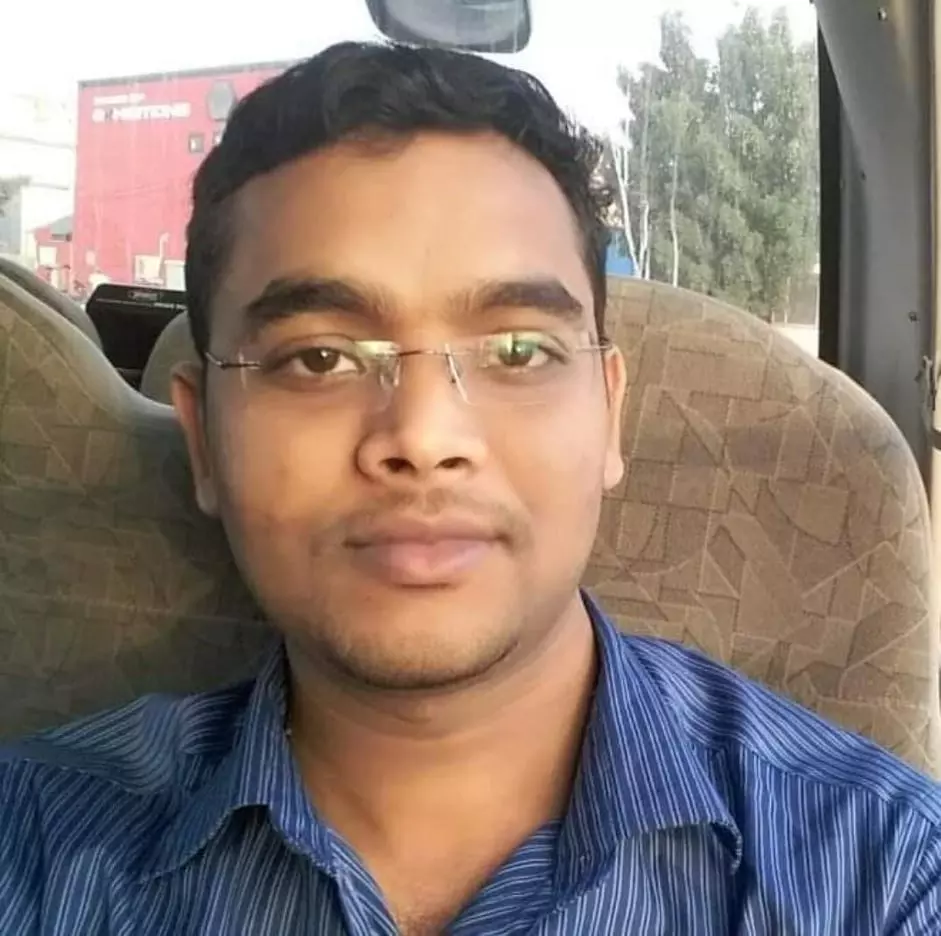 അബൂദബിയിൽ പാലക്കാട് സ്വദേശി ഹൃദയാഘാതംമൂലം മരിച്ചു അബൂദബിയിൽ പാലക്കാട് സ്വദേശി ഹൃദയാഘാതംമൂലം മരിച്ചു