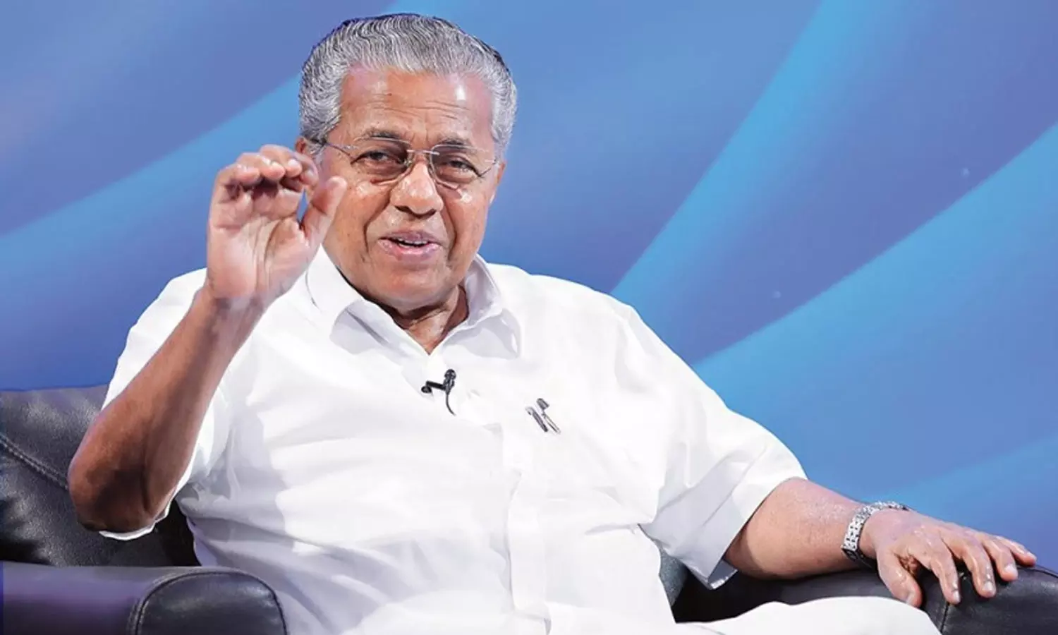 കോണ്‍ഗ്രസിന്റെ നേതൃനിരയില്‍ ഉണ്ടായിരുന്നവര്‍ ഒന്നൊന്നായി പാര്‍ട്ടി വിടുകയാണ്: മുഖ്യമന്ത്രി