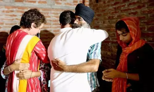 സോഷ്യൽ മീഡിയയിൽ തരംഗമായി രാഹുലും പ്രിയങ്കയും; പ്രതിപക്ഷ രാഷ്ട്രീയത്തിൽ കോൺഗ്രസിന് മേൽക്കൈ; ബിജെപിയ്ക്ക് വന്‍ തിരിച്ചടി