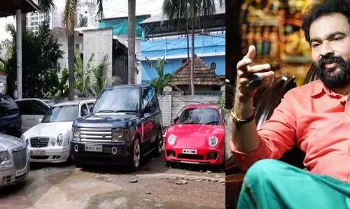 ആ കാറുകളൊന്നും മോന്‍സന്‍റെ പേരിലല്ല; മതിയായ രേഖകളില്ലെന്നും മോട്ടോര്‍വാഹന വകുപ്പ്