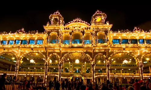 മൈസൂരു ദസറ ആഘോഷം ഇന്ന് തുടങ്ങും; ചടങ്ങുകളിൽ 500 പേർ മാത്രം മൈസൂരു ദസറ ആഘോഷം ഇന്ന് തുടങ്ങും; ചടങ്ങുകളിൽ 500 പേർ മാത്രം