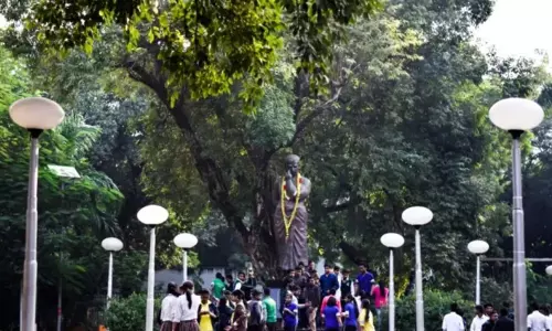 അലഹബാദിൽ പള്ളി പൊളിച്ചു; നടപടി കോടതി ഉത്തരവു പ്രകാരം