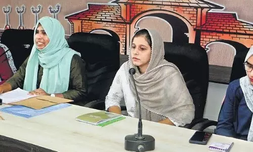 പി കെ നവാസിനെതിരായ പരാതി; ഹരിത മുൻ നേതാക്കള്‍ വനിതാ കമ്മീഷനു മുന്നില്‍ ഹാജരാകും