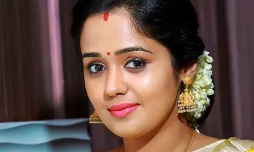 നിഷ്കളങ്ക കഥാപാത്രങ്ങൾ മാത്രമല്ല, ബോൾഡായ റോളുകളും ചെയ്യാനിഷ്ടം: അനന്യ നിഷ്കളങ്ക കഥാപാത്രങ്ങൾ മാത്രമല്ല, ബോൾഡായ റോളുകളും ചെയ്യാനിഷ്ടം: അനന്യ