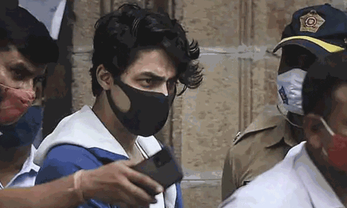 ആഡംബര കപ്പലിൽ ലഹരി പാർട്ടി: ആര്യൻ ഖാന് ജാമ്യമില്ല ആഡംബര കപ്പലിൽ ലഹരി പാർട്ടി: ആര്യൻ ഖാന് ജാമ്യമില്ല