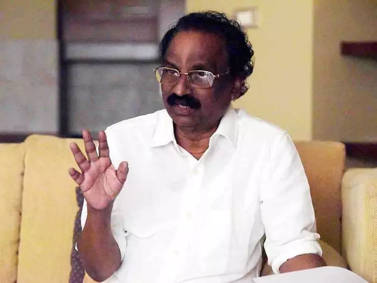 അട്ടപ്പാടിയിൽ ആദിവാസികൾക്ക് ഭൂമി വിതരണം ചെയ്യാൻ കഴിയാത്തത് ഡി.എഫ്.ഒയുടെ പിടിവാശി മൂലമെന്ന് എ.കെ ബാലന് അട്ടപ്പാടിയിൽ ആദിവാസികൾക്ക് ഭൂമി വിതരണം ചെയ്യാൻ കഴിയാത്തത് ഡി.എഫ്.ഒയുടെ പിടിവാശി മൂലമെന്ന് എ.കെ ബാലന്