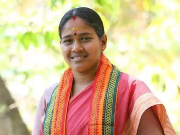 കെ.സുരേന്ദ്രനെതിരെ ഒളിയമ്പുമായി ശോഭാ സുരേന്ദ്രന് കെ.സുരേന്ദ്രനെതിരെ ഒളിയമ്പുമായി ശോഭാ സുരേന്ദ്രന്