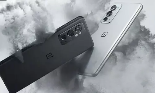 അമോഎല്ഇഡി ഡിസ്പ്ലേ, സവിശേഷതകളുമായി വണ്പ്ലസ് 9ആര്ടി എത്തുന്നു അമോഎല്ഇഡി ഡിസ്പ്ലേ, സവിശേഷതകളുമായി വണ്പ്ലസ് 9ആര്ടി എത്തുന്നു