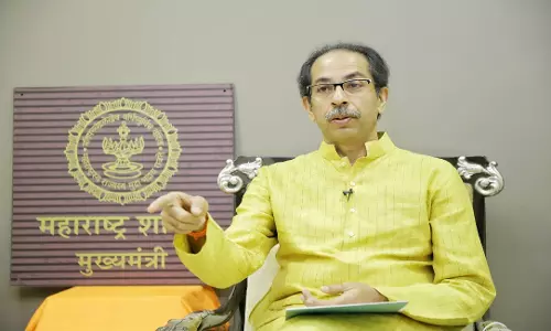 കോവിഡ് ഡോക്ടർമാർക്ക് 1.21 ലക്ഷം രൂപ വീതം പ്രഖ്യാപിച്ച് മഹാരാഷ്ട്ര സർക്കാർ