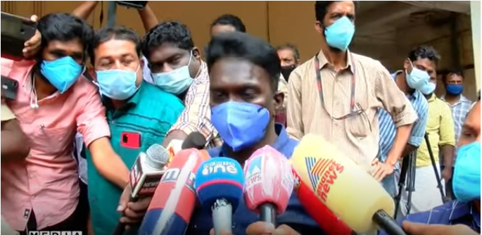 ഉത്രയെ കൊന്നതാണെന്ന് കണ്ടപ്പോള്‍ തന്നെ മനസിലായെന്ന് വാവ സുരേഷ്