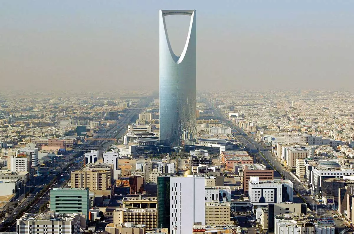 സൗദിയില് സ്വകാര്യവത്കരണപ്രക്രിയക്ക് മേല്നോട്ടം വഹിക്കാന് നിര്ദേശം സൗദിയില് സ്വകാര്യവത്കരണപ്രക്രിയക്ക് മേല്നോട്ടം വഹിക്കാന് നിര്ദേശം