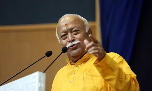 വിവാഹത്തിനു വേണ്ടി മതം മാറുന്നത് തെറ്റ്, ഹിന്ദു മത മൂല്യങ്ങള്‍ വീട്ടില്‍ നിന്ന് പഠിപ്പിക്കണം: മോഹന്‍ ഭാഗവത്